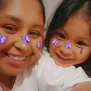 Meet your Posher, Alejandra